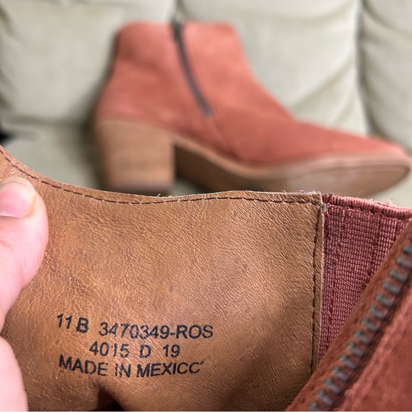 Frye Alton Chelsea Bootie 11B - Picture 10 of 10